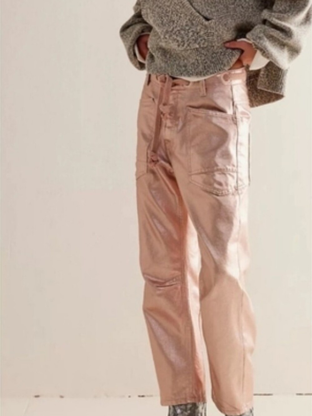 We The Free Moxie Metallic Low-Slung Barrel Jeans-Bubblegum Rose / Metallic Pink